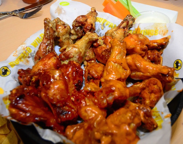 Buffalo-Wild-Wings-Wings-combo-by-Peter-C.-Marquez