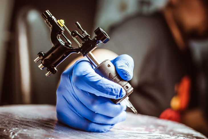 P.ink, tatuajes que curan las marcas del cáncer de mama