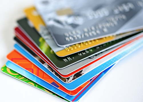 ¡No aceptes cualquiera! Checa cómo elegir una tarjeta de crédito