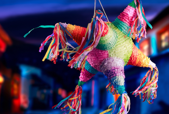 Divertidas y llenas de color: ¿Cómo hacer una piñata?