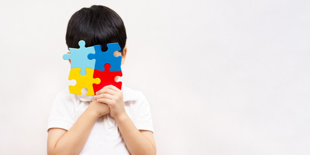 ¿Cómo saber si mi hijo tiene autismo?
