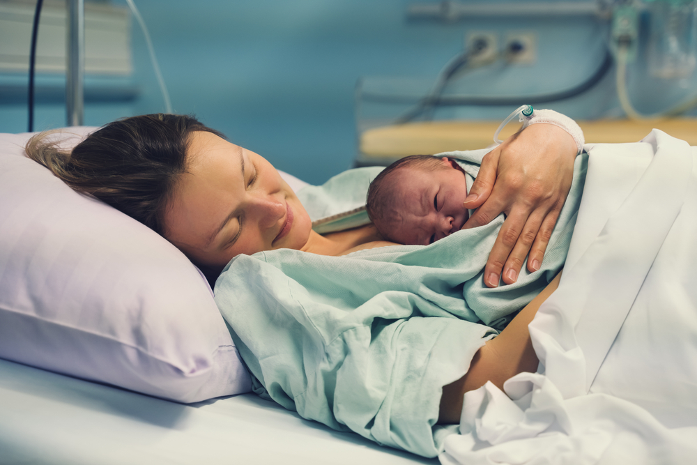 Mitos sobre el acomodo del bebé en el vientre que debes conocer